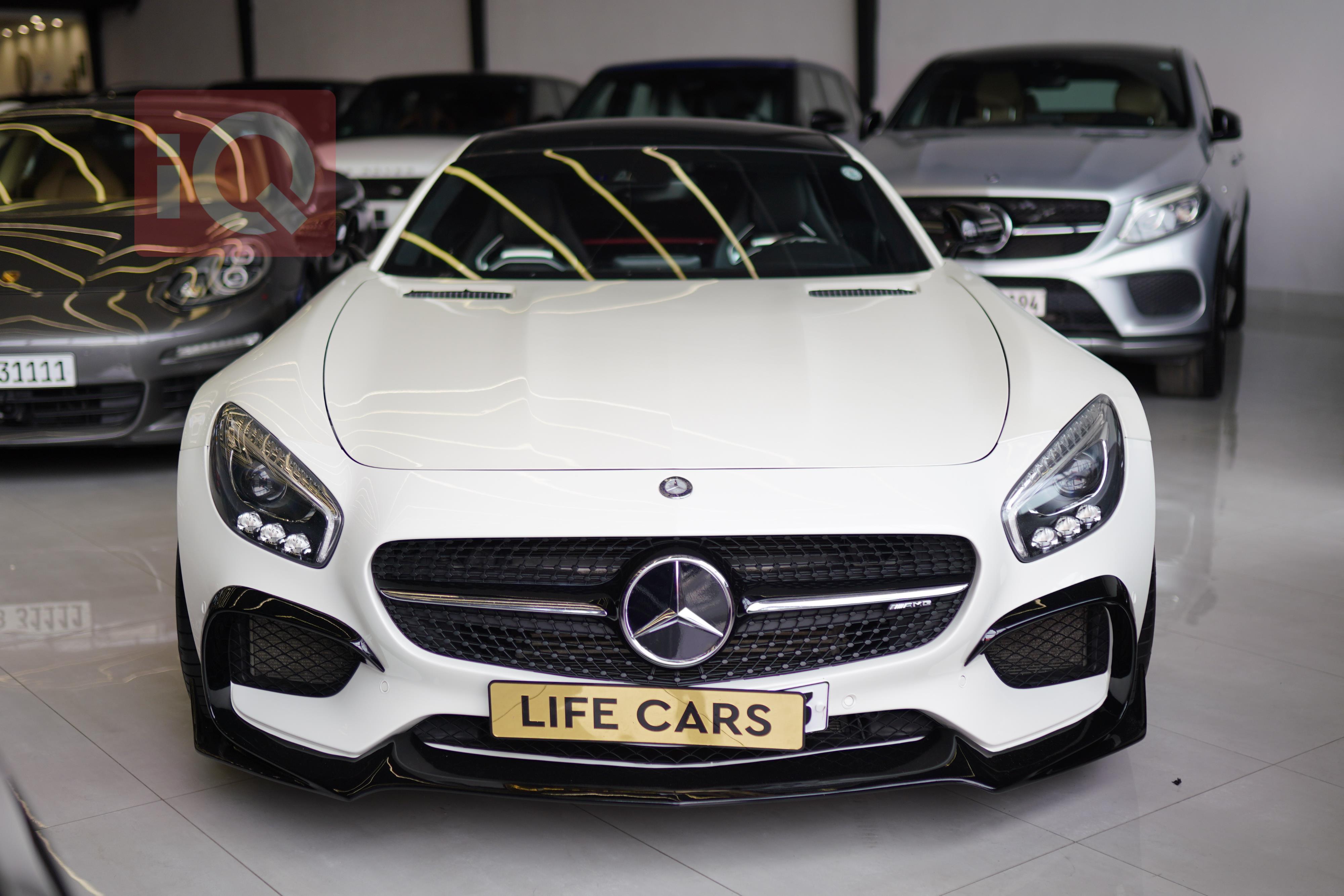 مێرسێدس بێنز AMG GT